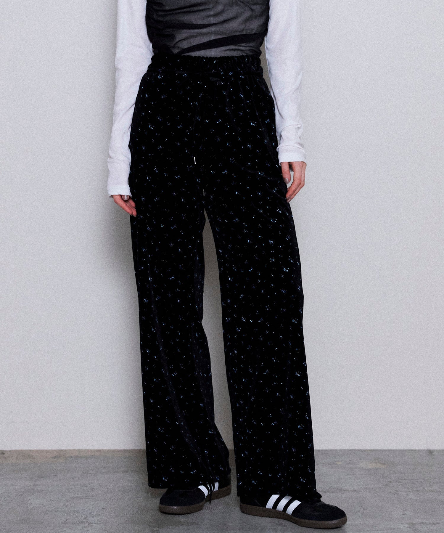 【24WINTER PRE-ORDER】Flower Velor Easy Pants