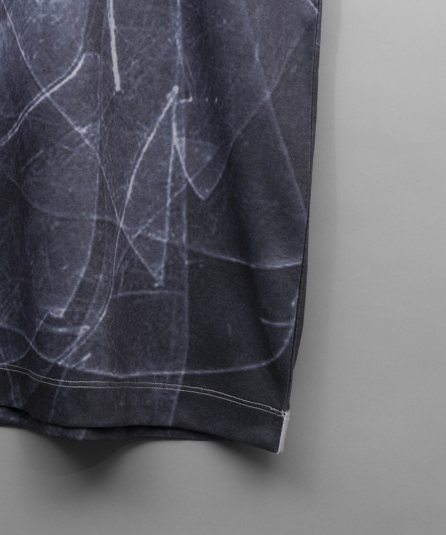 Abstract Prime-Over Crew Neck T-Shirt