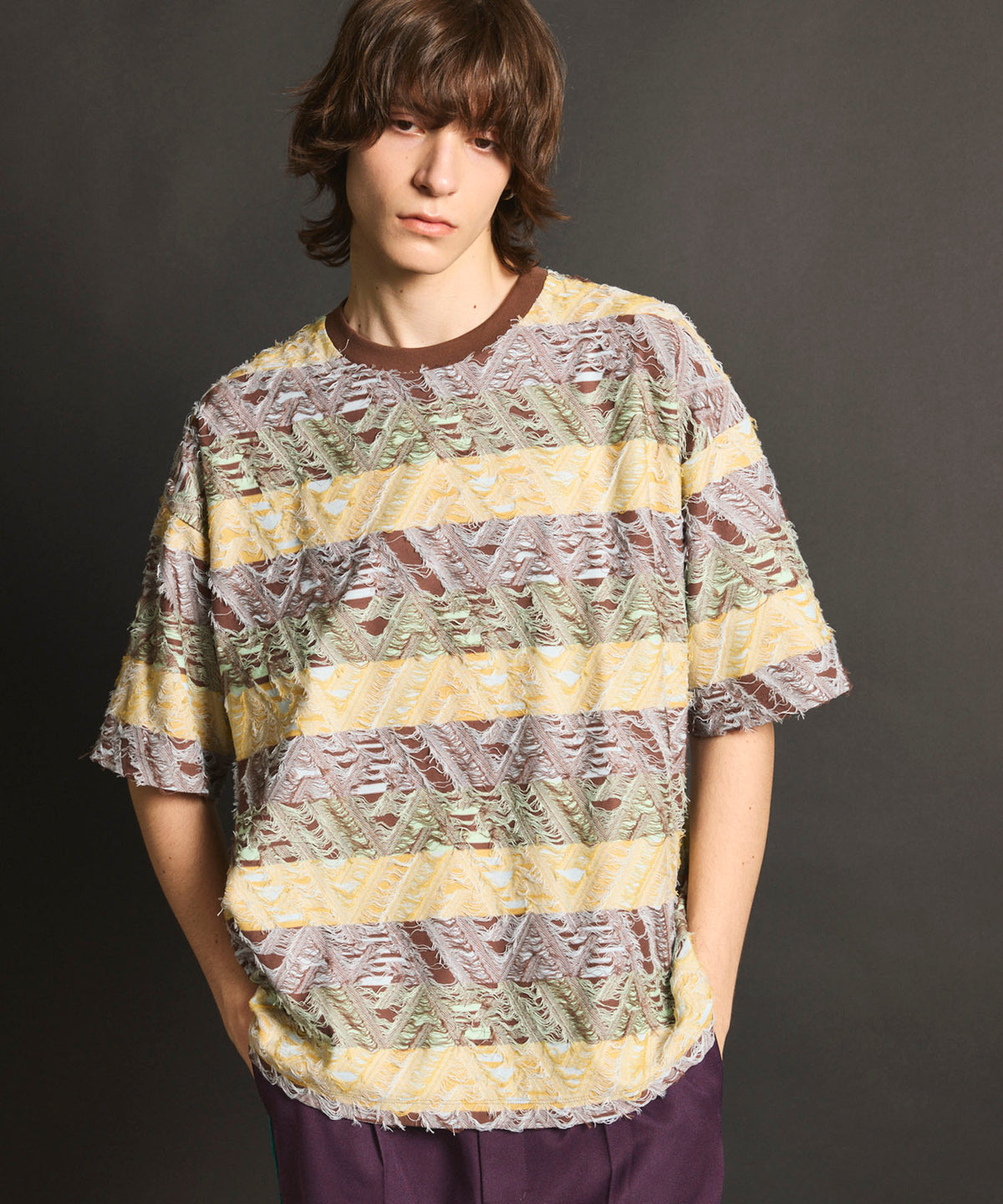 Geometry Border Back Cut Jacquard Prime-Over Crew Neck T-shirt