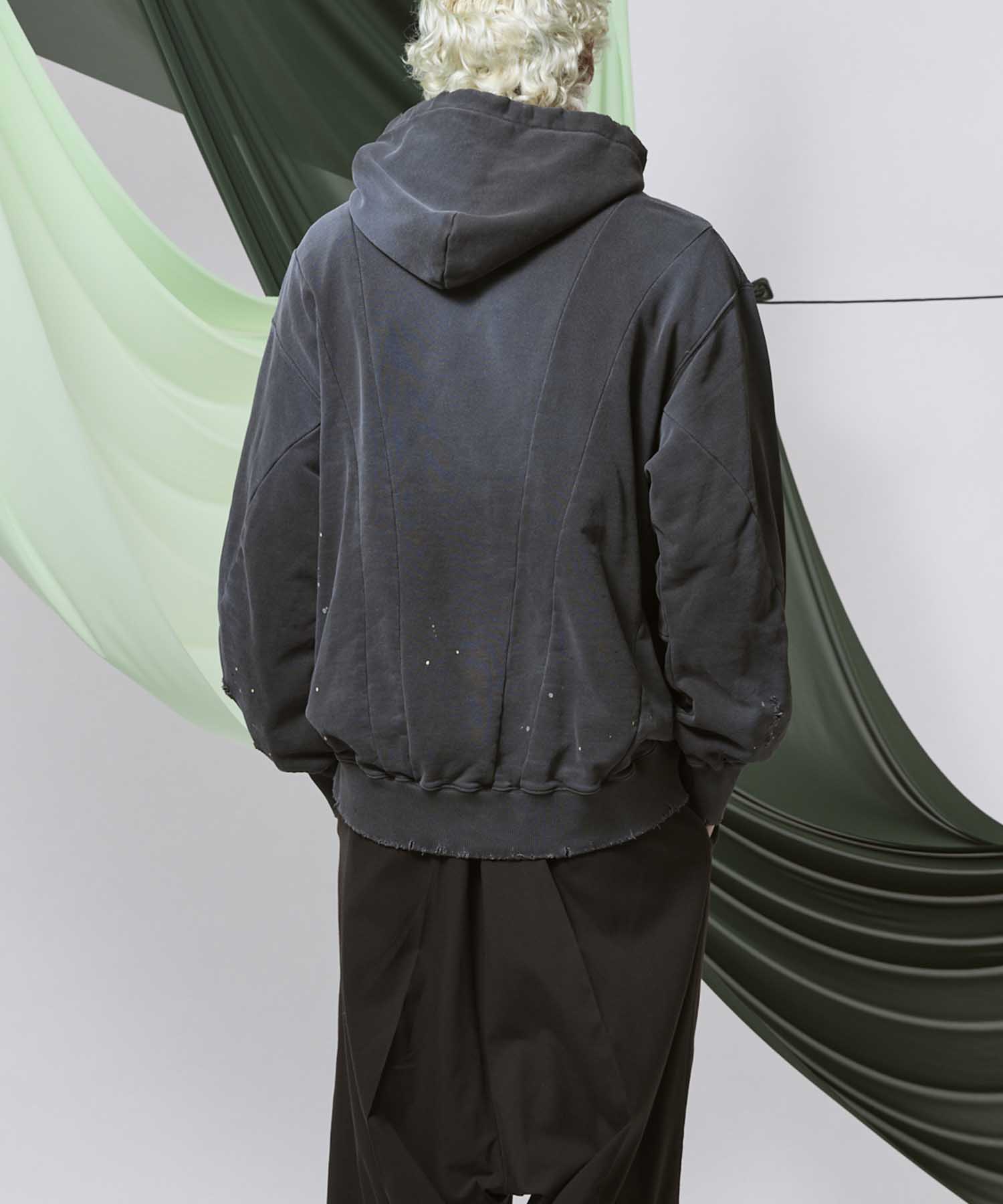 Three-Dimensional Prime-Over Cutting Weathered Hoodie